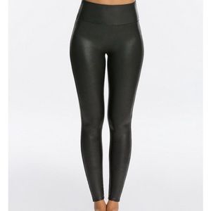 Spanks faux leather leggings